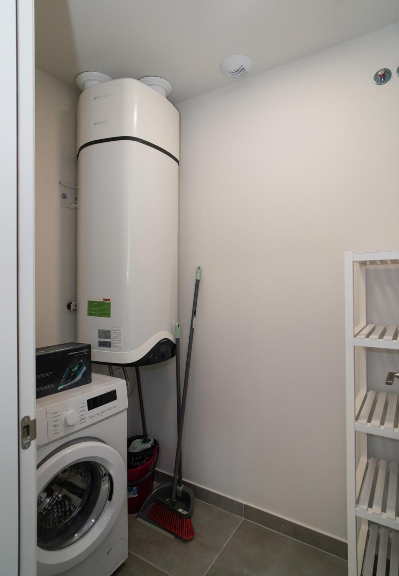 AAC Málaga - Con luz propia, amplio y nuevo! Quarto foto